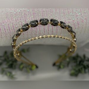 Elegant Gold and Black Hair Accessory